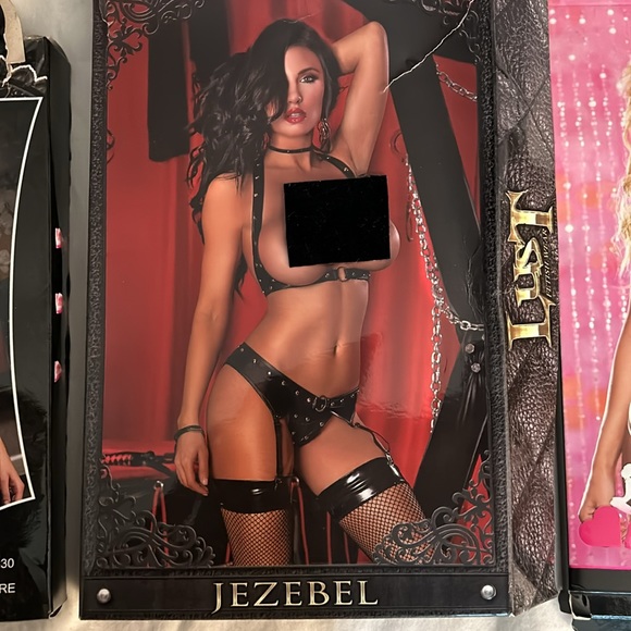 Lot of Intimate sets - Picture 4 of 7